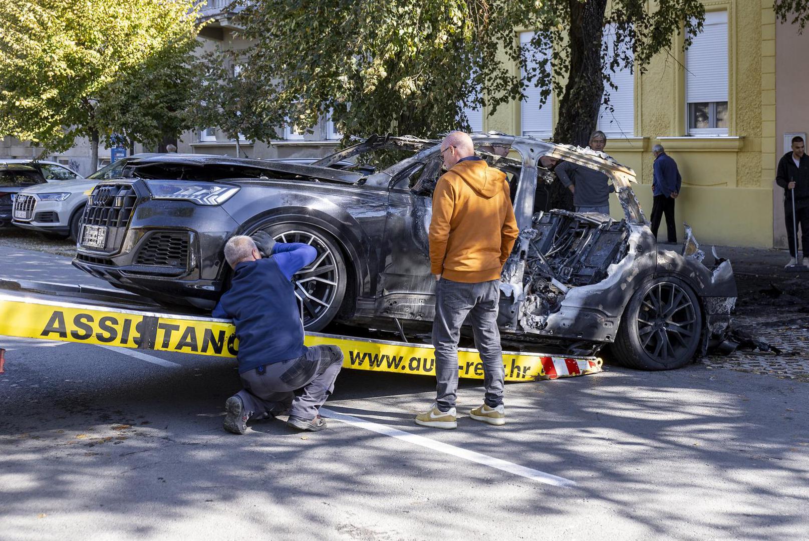 Radi se o Audiju SQ7 koji košta nevjerojatnih 135.000 eura, prema podacima na službenoj stranici.