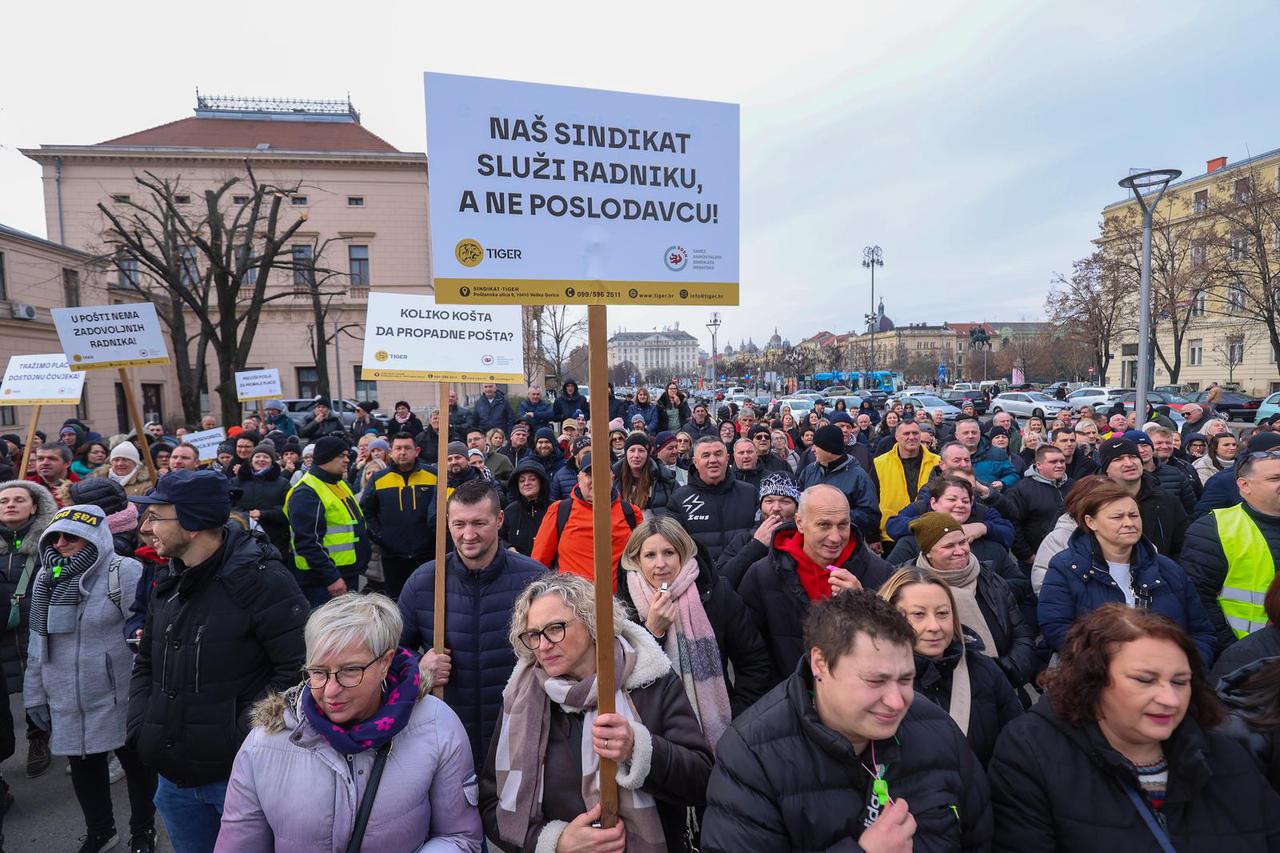 Zagreb: Prosvjed "Zajedno za veće plaće" u organizaciji Sindikata - Tiger, jednog od sindikata unutar Hrvatske pošte