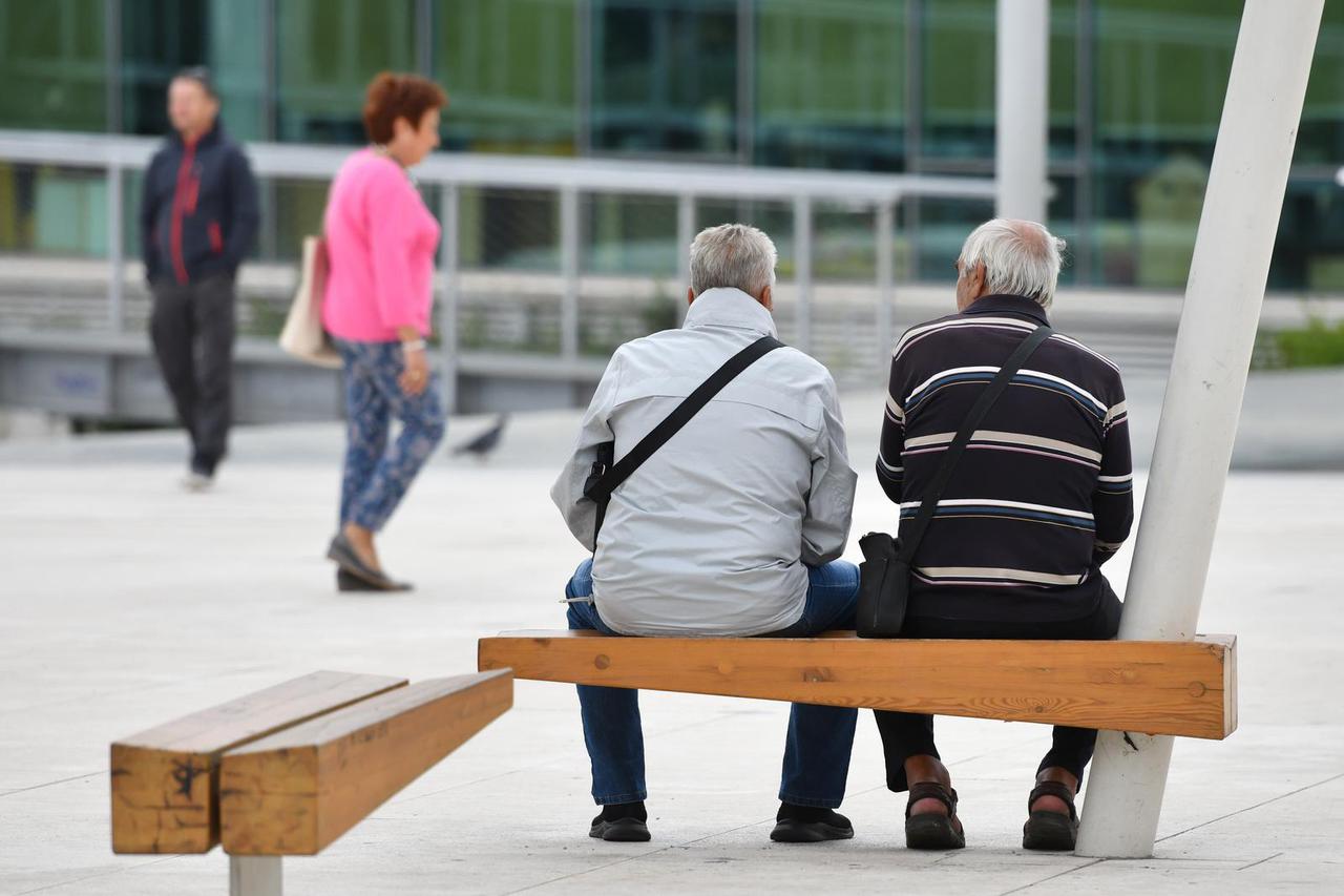 Najavljeno nevrijeme zaobišlo je Šibenik koji je pun turista