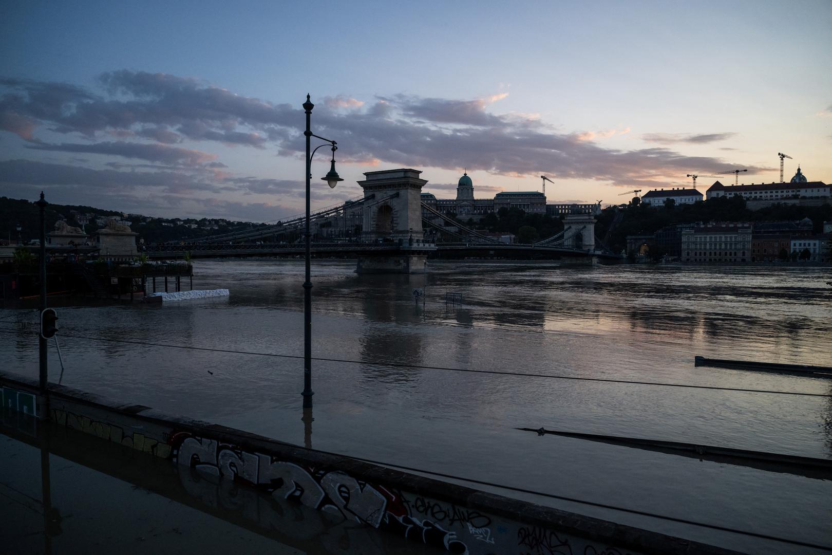 General view of a quay flooded by the Danube River in Budapest, Hungary, September 18, 2024. REUTERS/Marton Monus Photo: MARTON MONUS/REUTERS