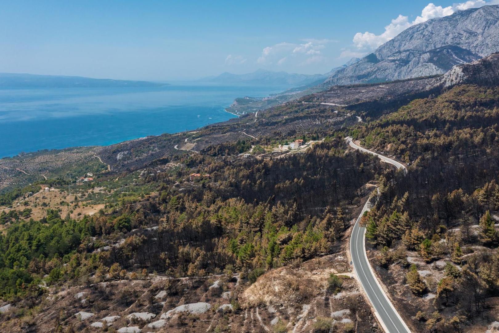 03.08.2024. Gornje Tucepi
Fotografije iz zraka opožarenog podrucja od Tucepi do Gornje Podgore i Parka prirode Biokovo. Photo: Matko Begovic/PIXSELL