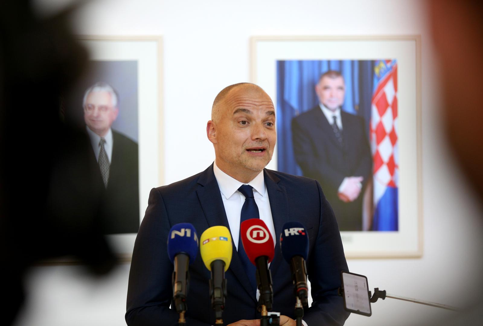 27.08.2024., Zagreb - Predsjednik Zoran Milanovic odlikovao je Danijela Markica,  v.d. ravnatelja Sigurnosno-obavjestajne agencije. Photo: Zeljko Hladika/PIXSELL