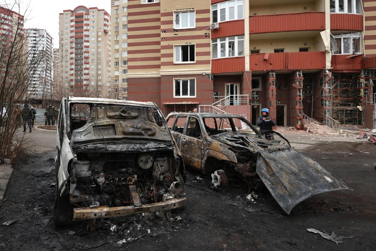 Donetsk in aftermath of shelling