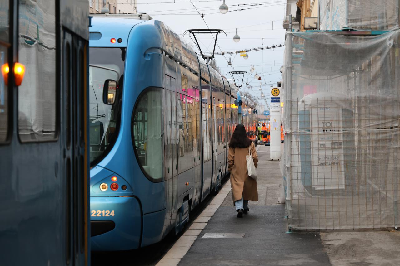 Zagreb: Zastoj tramvaja u Draškovićevoj ulici zbog puknuća tračnica