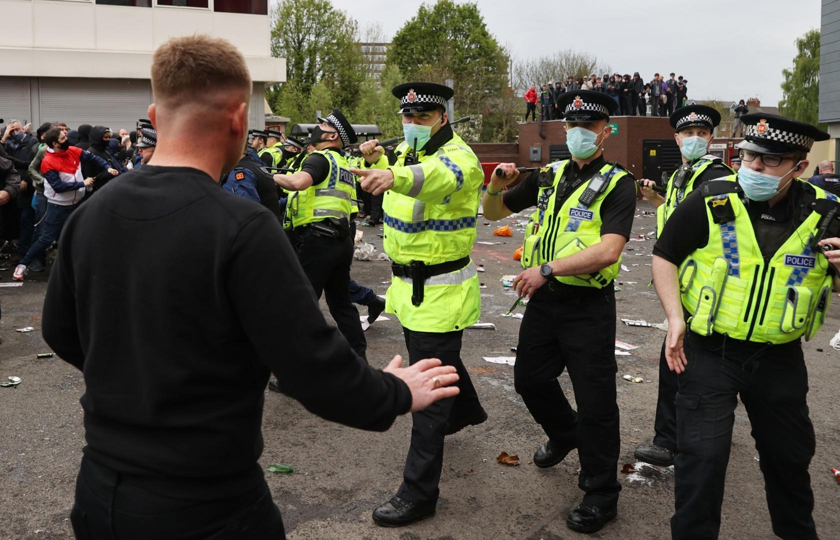 Liverpool se složio s odgodom susreta."Nogometni klub Liverpool bio je u potpunosti suglasan s odlukom o odgodti utakmice. Naš je stav da javna sigurnost mora biti faktor broj jedan u svakoj takvoj odluci."