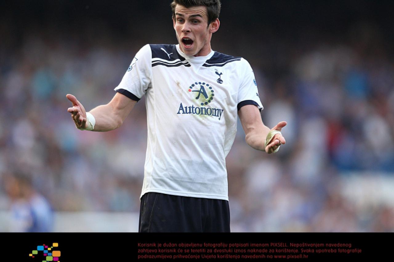 'Tottenham Hotspur\'s Gareth Bale reacts as a goal is awarded to Chelsea after Frank Lampard\'s shot creeps over the line Photo: Press Association/Pixsell'