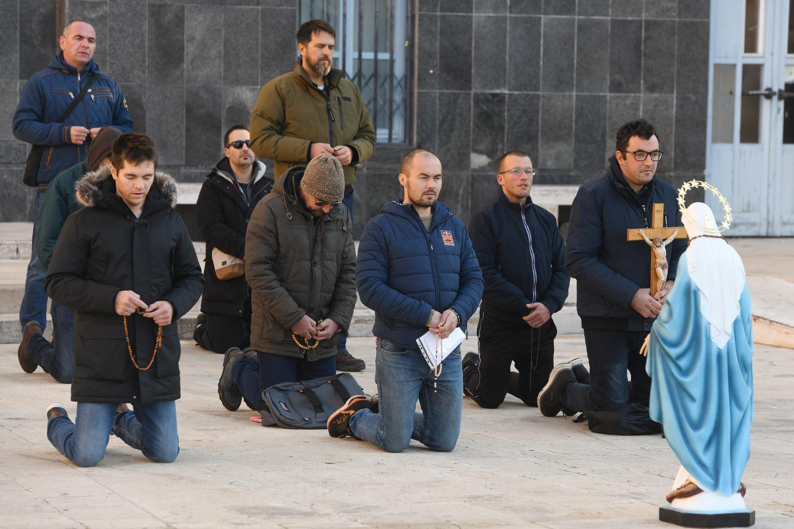 07.01.2023., Sibenik - U organiziciji  bratstvo ''Vitezovi Bezgrešnog Srca Marijina' krunica se molila i u Sibeniku. Photo: Hrvoje Jelavic/PIXSELL