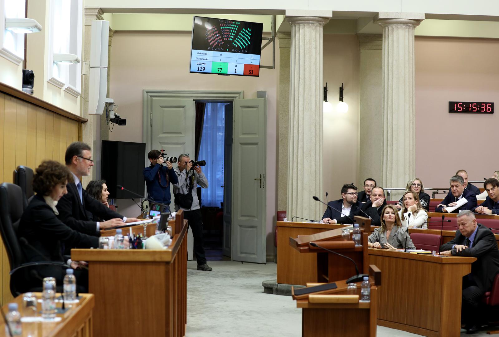 17.03.2023., Zagreb - Nakon aktualnog prijepodneva u Saboru zastupnici glasuju o povjerenju novim ministrima Branku Bacicu i Simi Erlicu Photo: Patrik Macek/PIXSELL