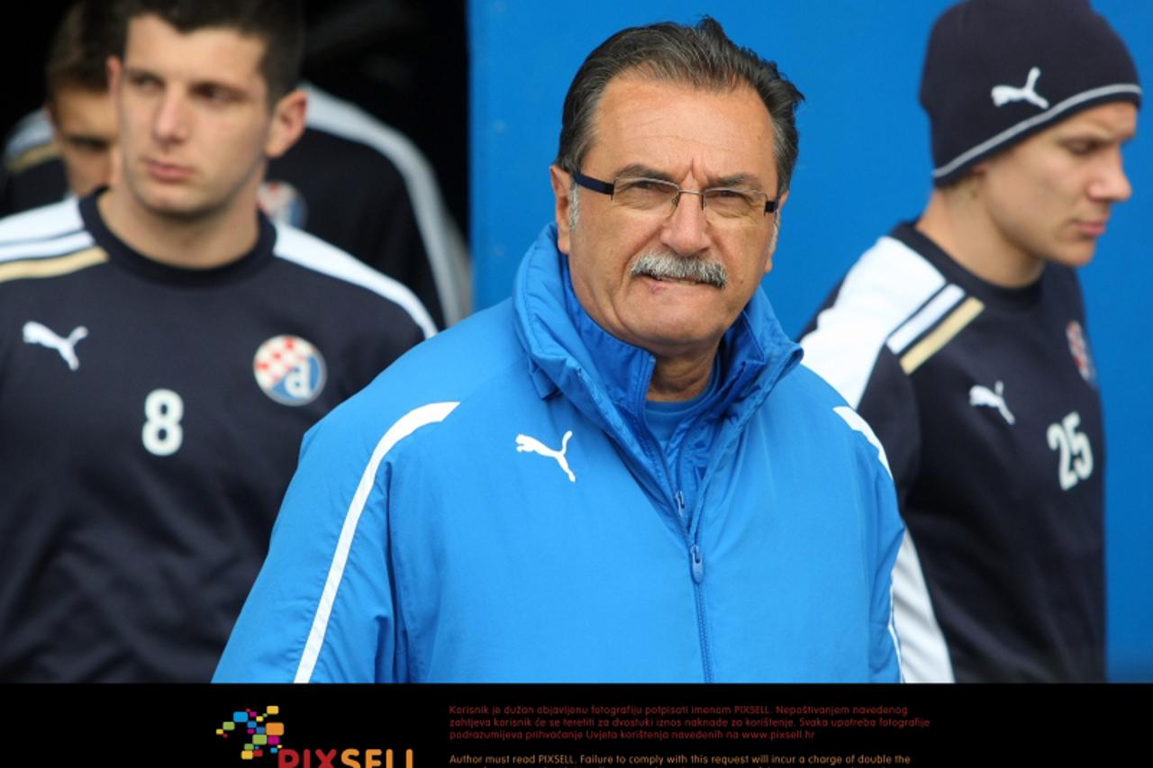 '21.02.2012., Zagreb - Na pomocnom terenu pored stadiona, nogometasi GNK Dinama odradili su kraci trening. Ante Cacic. Photo: Sanjin Strukic/PIXSELL'