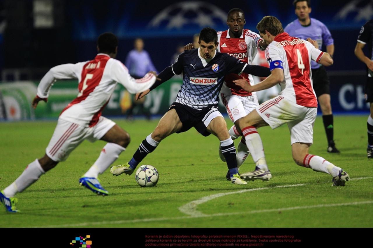 '18.10.2011., Maksimir, Zagreb - Nogometna utakmica 3. kola skupine D Lige prvaka, GNK Dinamo - Ajax. Vurnon Anita, Fatos Beqiraj, Jan Vertonghen. Photo: Zeljko Hladika/PIXSELL'