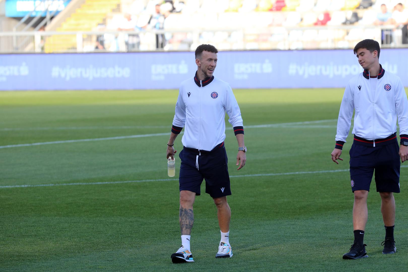 07.04.2024., Rijeka - Stadion Rujevica, Nogometasi Rijeke i Hajduka na terenu uoci utakmice. Photo: Goran Kovacic/PIXSELL