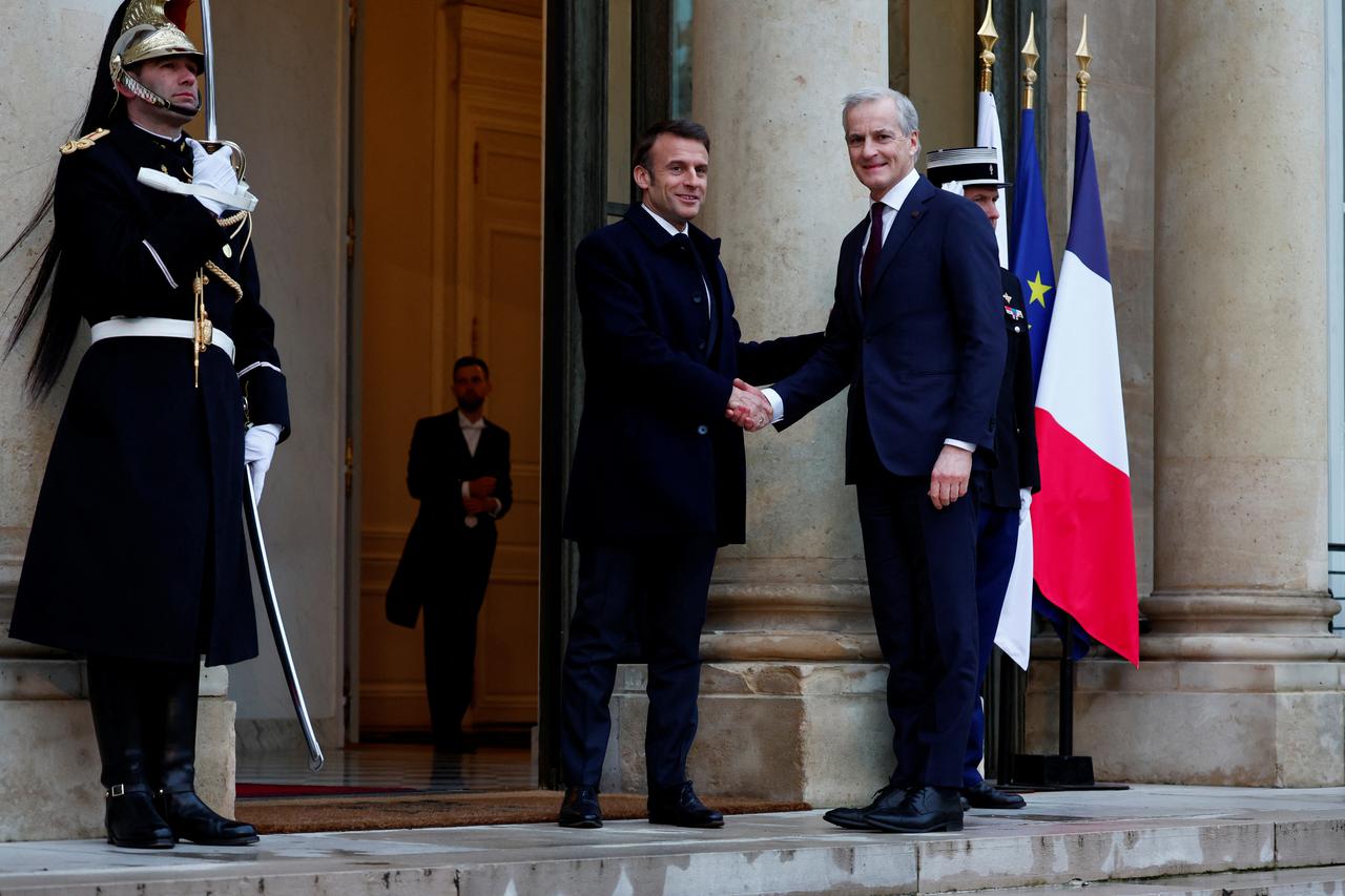 FILE PHOTO: French President Macron hosts Ukraine summit in Paris