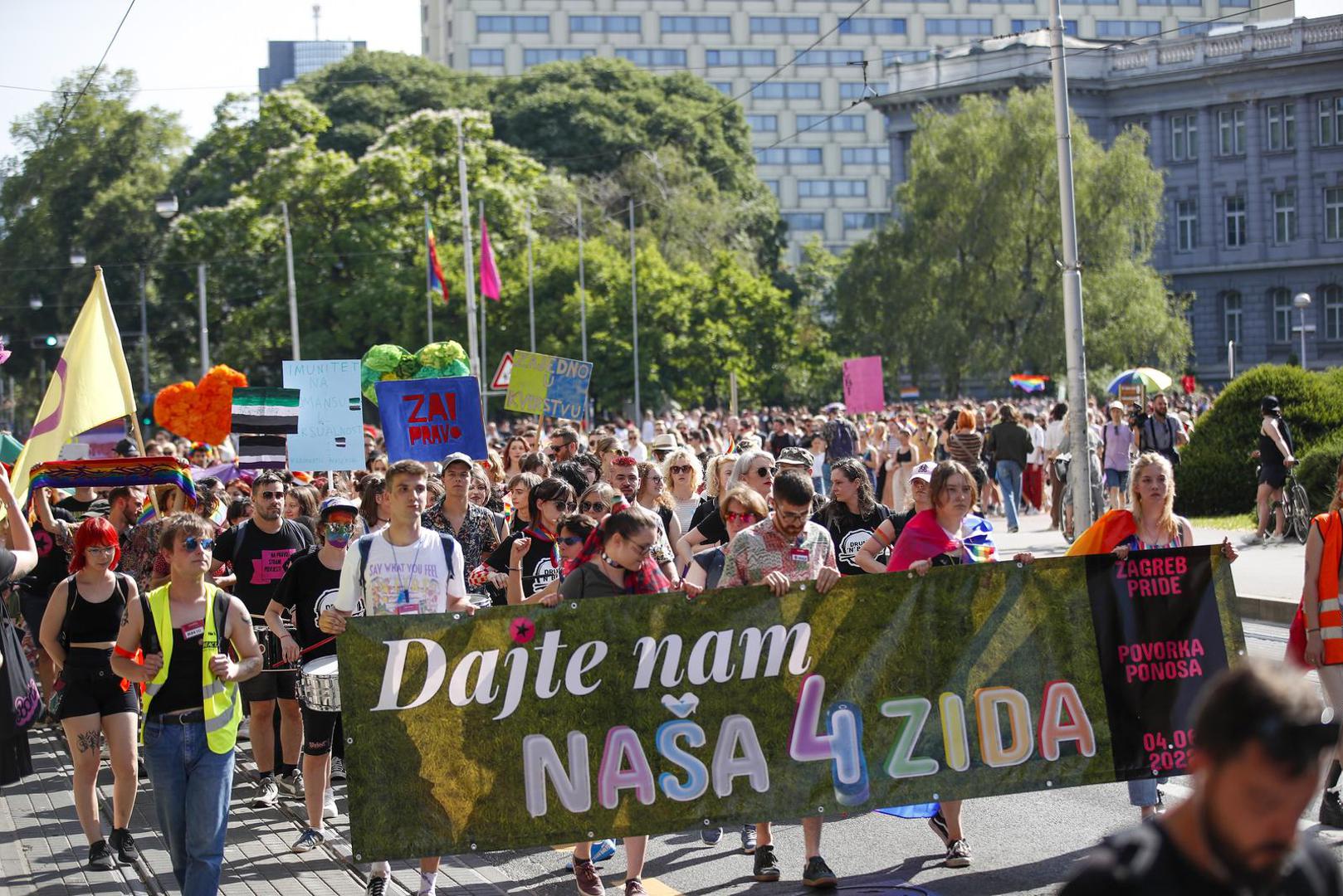 04.06.2022., Zagreb - 21. Povorka ponosa LGBTIQ+ zajednice, osoba i duginih obitelji Zagreb Pridea ove se godine odrzava pod sloganom "Dajte nam nasa cetiri zida!". Photo: Slavko Midzor/PIXSELL