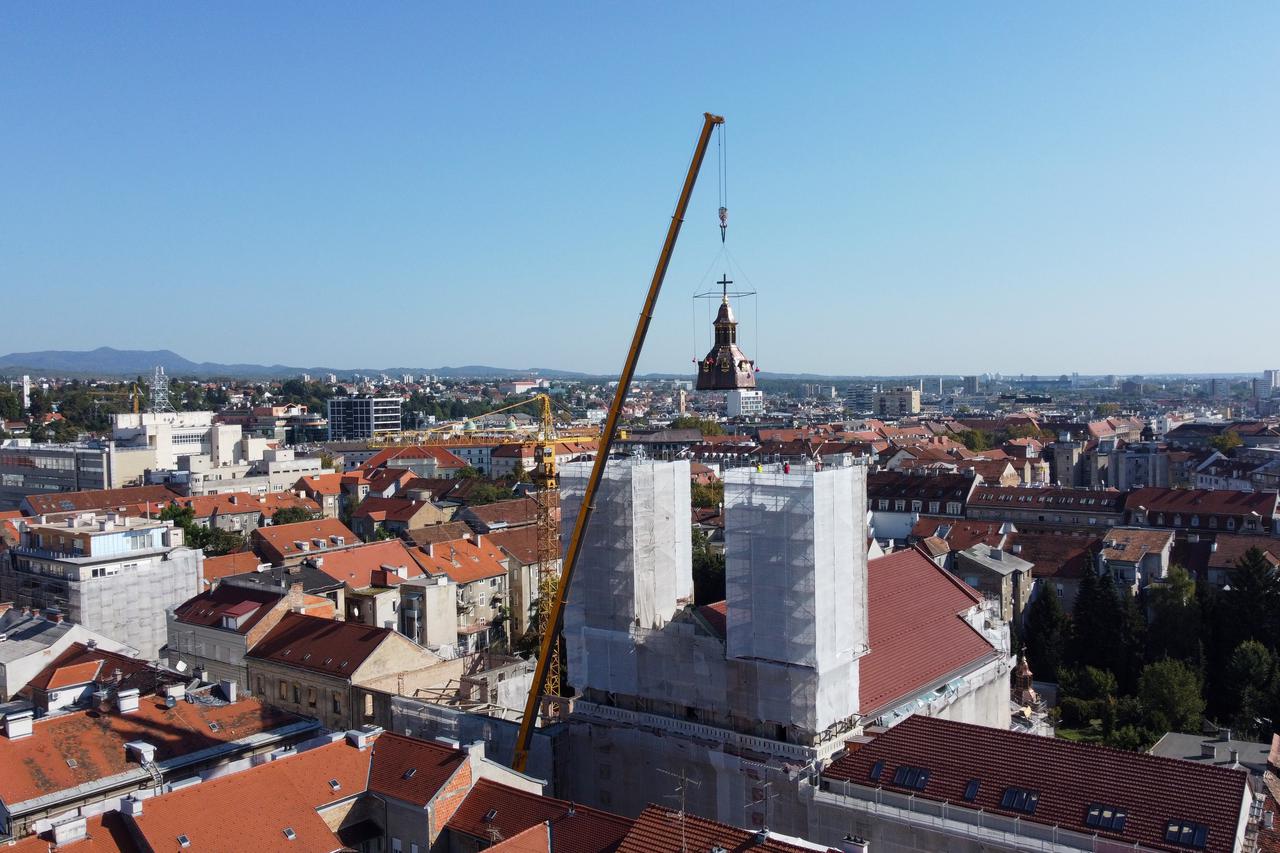 Zagreb: Fotografije iz zraka podizanja prve kupole na baziliku Presvetog Srca Isusova