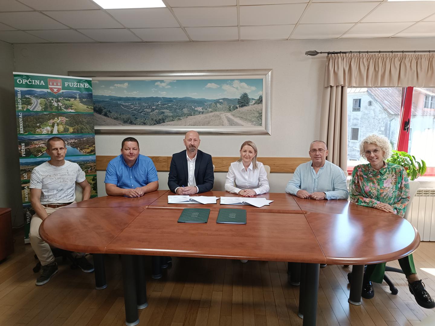 Tomislav Jakominić, Elvis Šporčić, David Bregovac, Marina Korbar Gverić, Ivica Mikulić i Helena Pavić