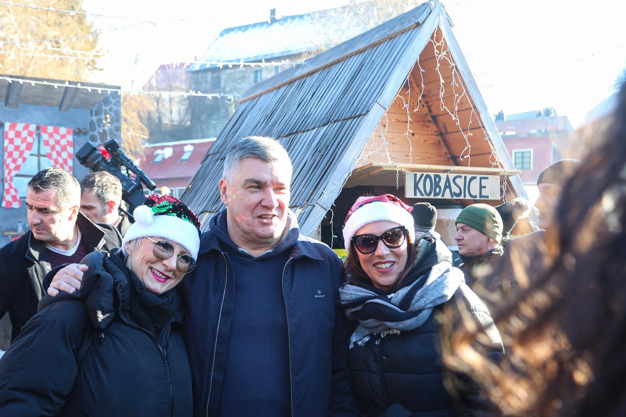 Predsjednik Republike i predsjednički kandidat Zoran Milanović na manifestaciji “Ispraćaj stare i doček Nove godine u podne” u Fužinama 