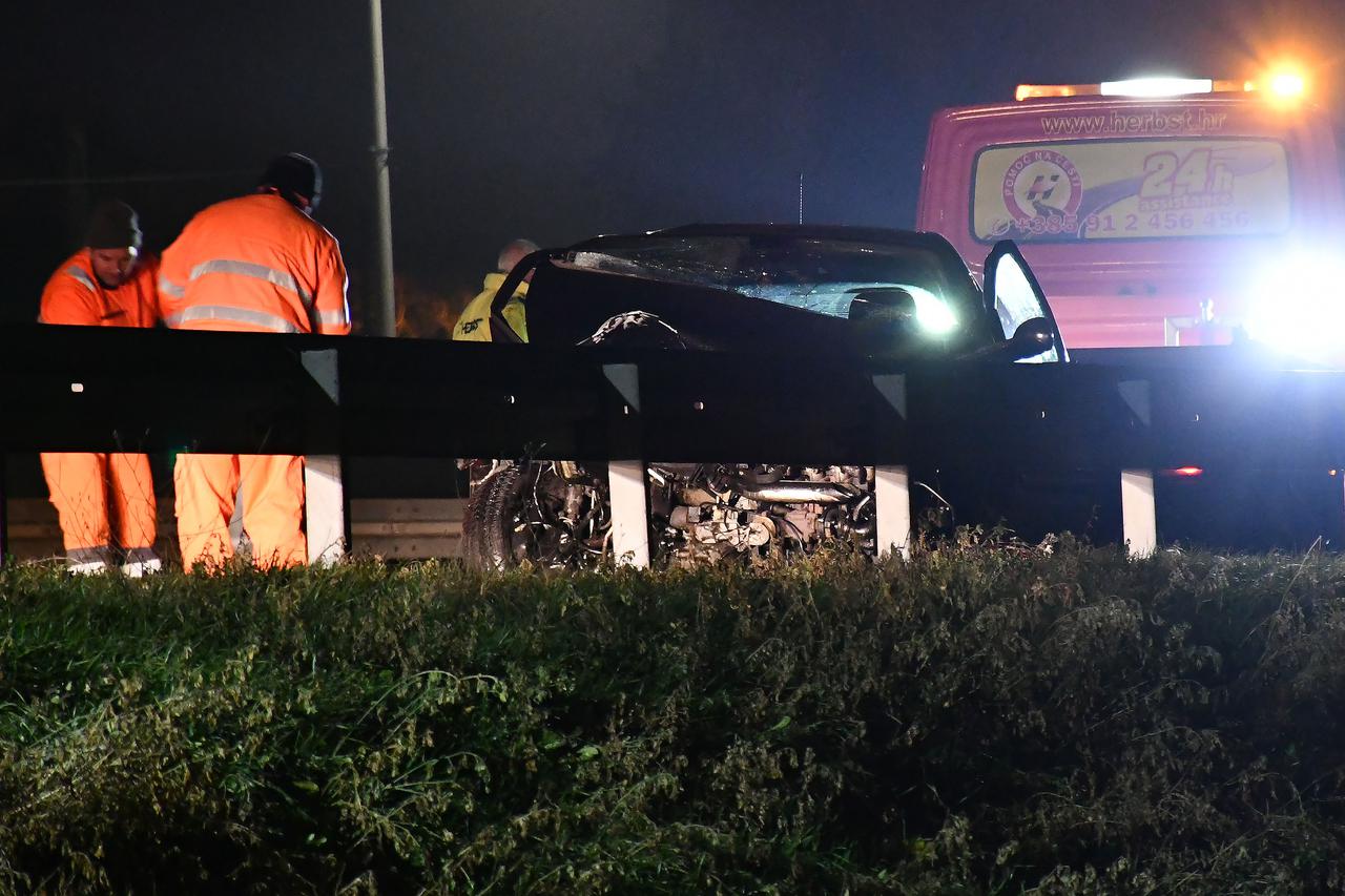 Slavonski Brod: Teška prometna nesreća na autocesti A3 u blizini odmorišta Marsonija jug u smjeru Zagreba.