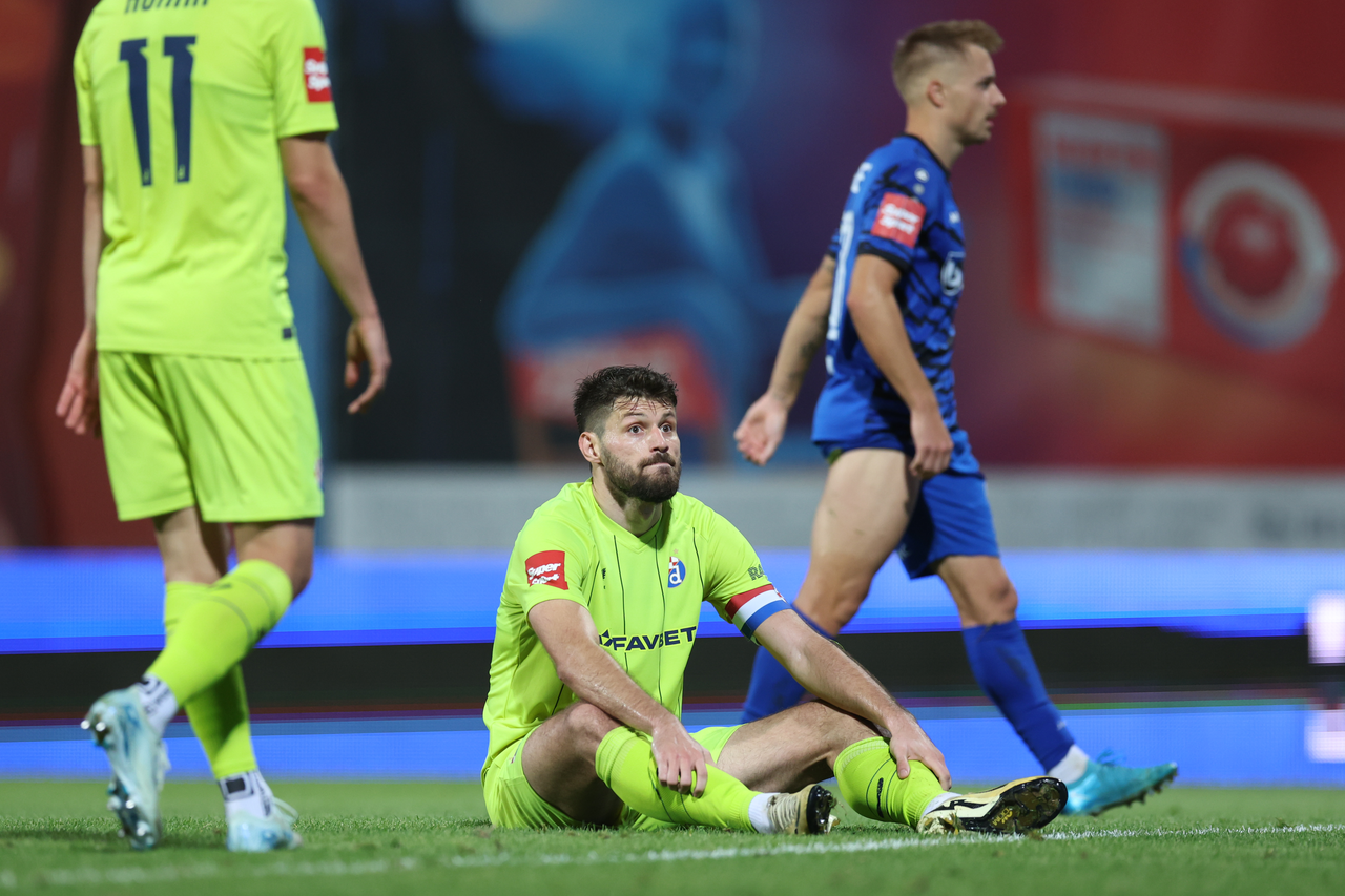 Baku: Zagrijavanje uoči uzvratne utakmice UEFA Lige prvaka između Qarabaga i Dinama