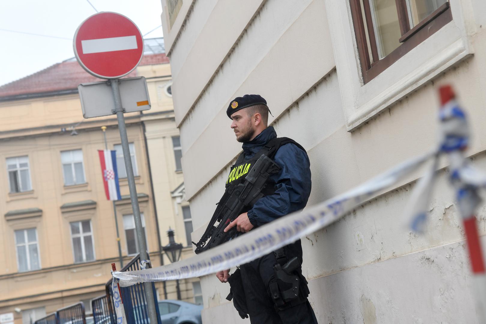 12.05.2023., Zagreb - Interventna policija ispred zgrade Vlade RH na Markovom trgu zbog prijetnji premijeru Andreju Plenkovicu i drugim clanovima Vlade. Photo: Josip Regovic/PIXSELL