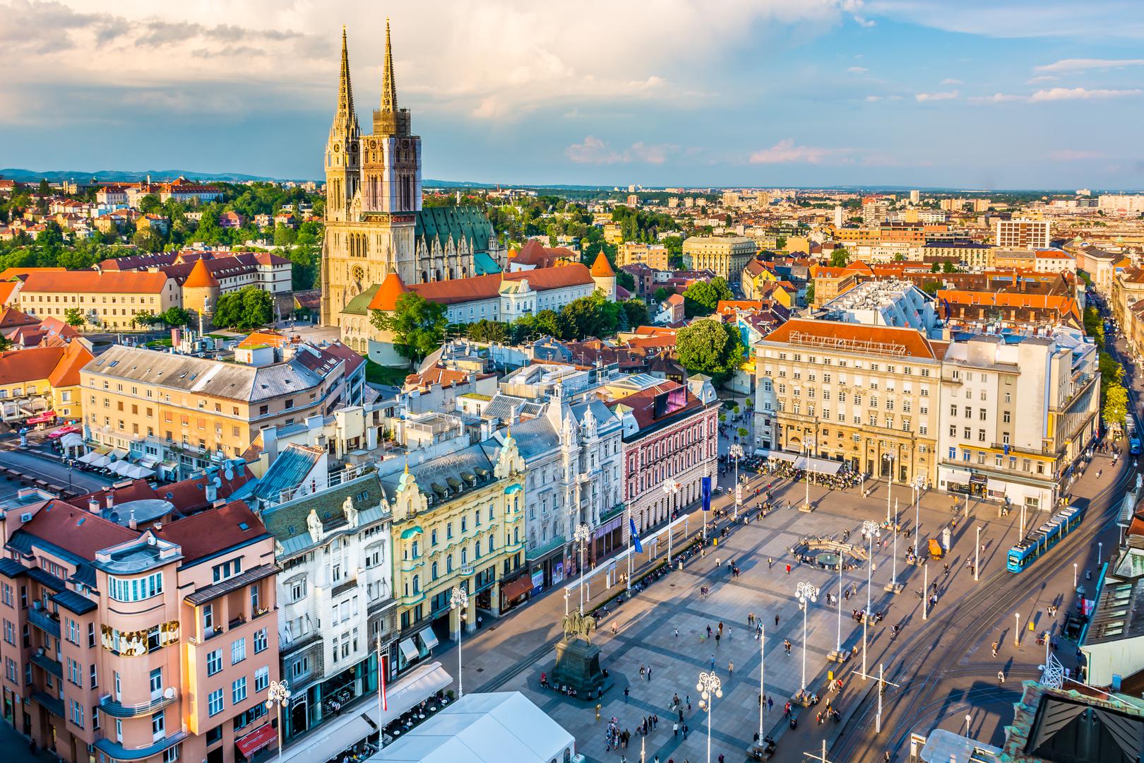 Zagreb ima visoku razinu svjetlosnog zagađenja (7,44 osvijetljenosti po metru kvadratnom) i mnogo sunčeve svjetlosti, pa samo 68 posto Zagrepčana ima optimalan san pa se on tako našao na 8. mjestu.