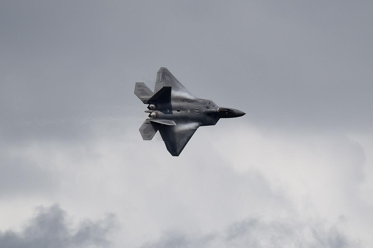 F-22