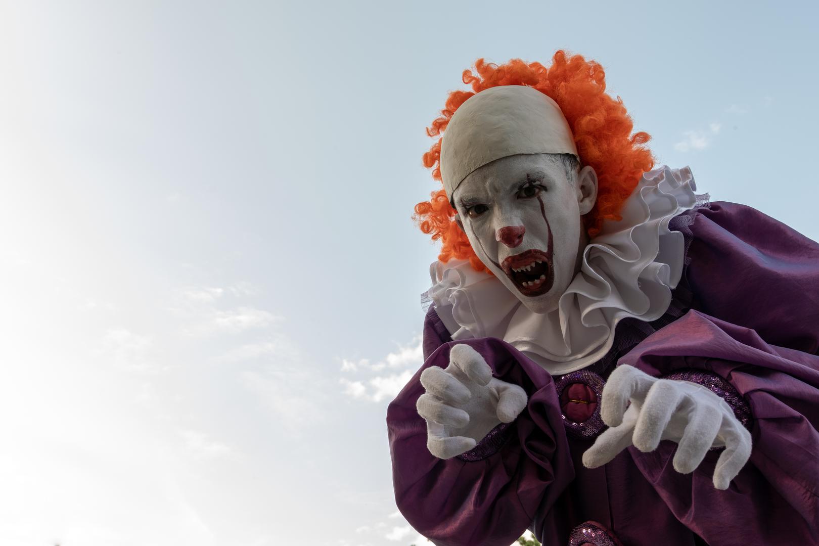 Strijelac - Pennywise ili Joker: Strijelci vole zabavu i humor, pa Bennet preporučuje klauna Pennywisea iz horora ‘Ono’  ili Batmanovog neprijatelja, Jokera. Njihov smijeh i zaigranost savršeno se uklapaju u ove zlokobne, ali zabavne uloge.