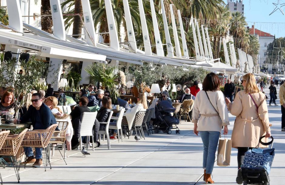 Split u iščekivanju novih mjera za sprječavanje širenja zaraze Covid-19