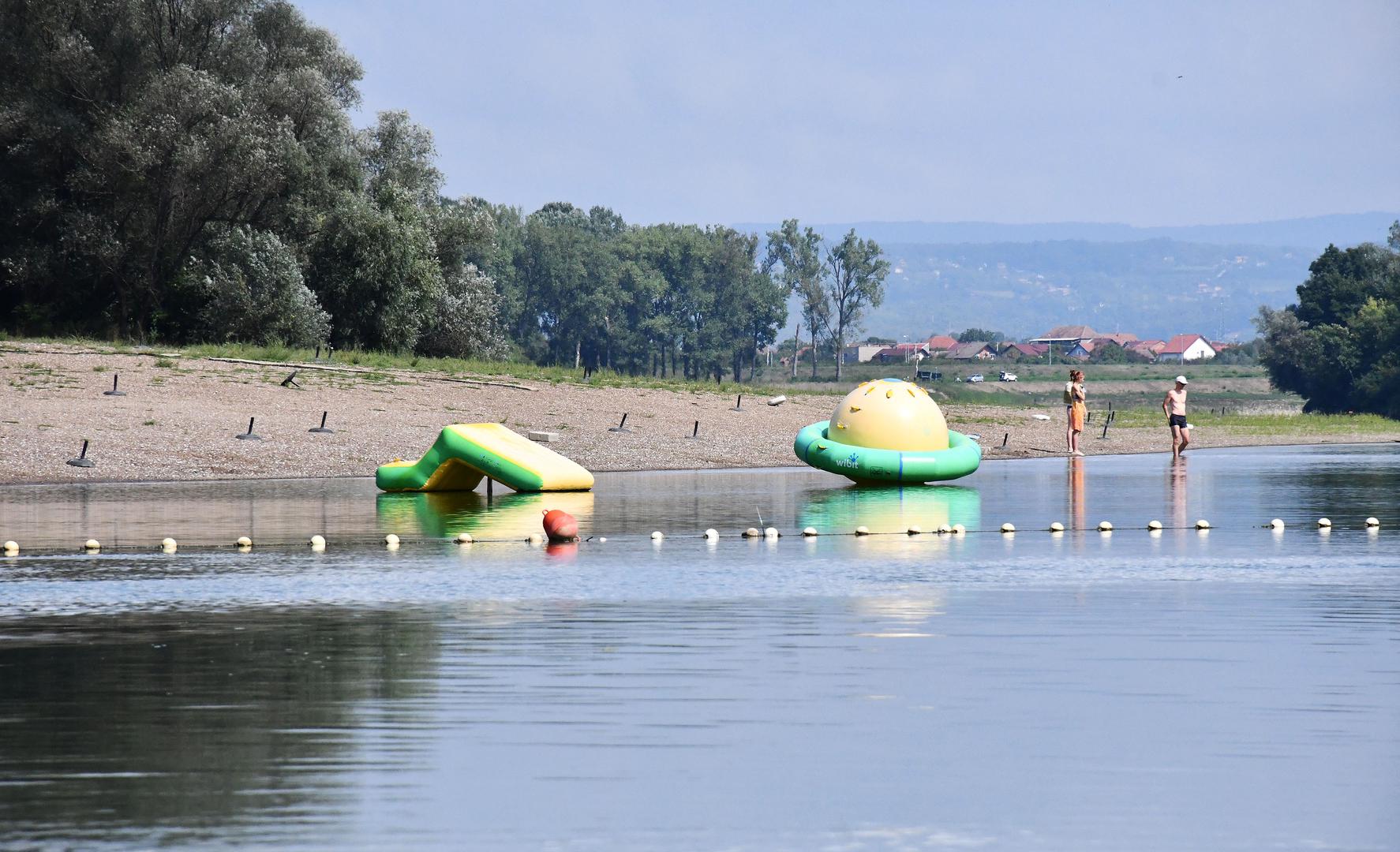 U Slavonskom Brodu je 6. kolovoza 2012. godine izmjereno 40,5 °C. 