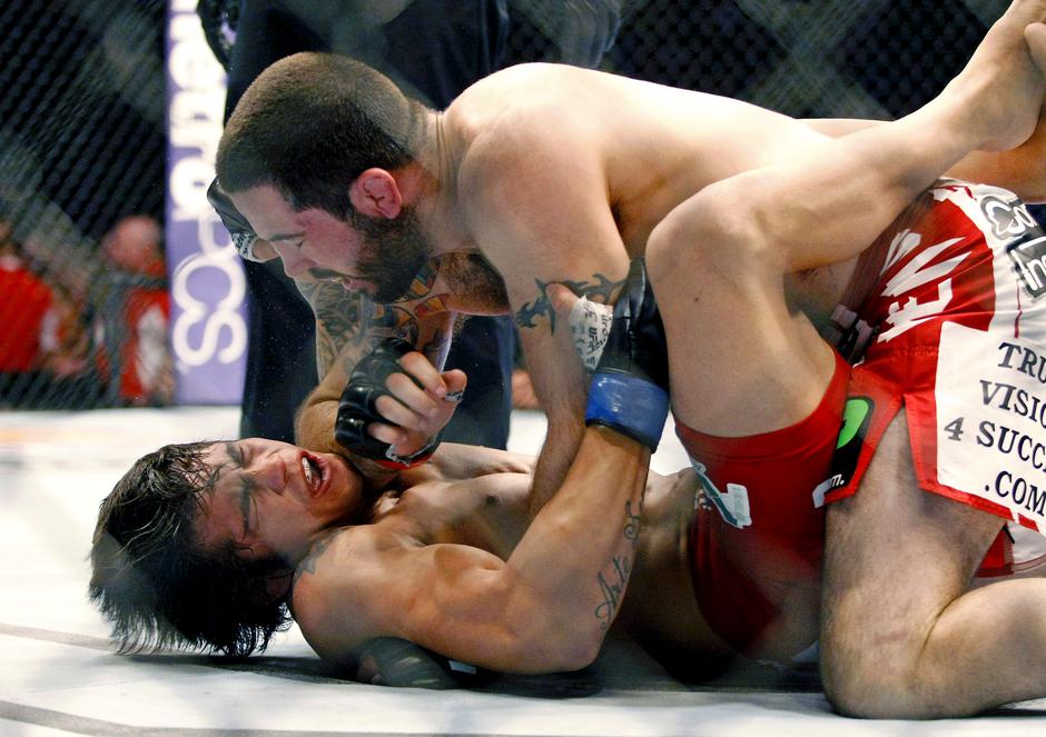 Matt Brown i Erick Silva 