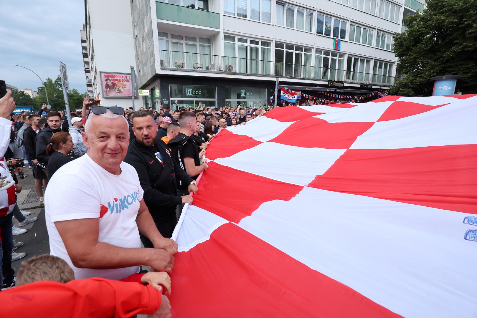 Stigla je i najveća hrvatska zastava na svijetu