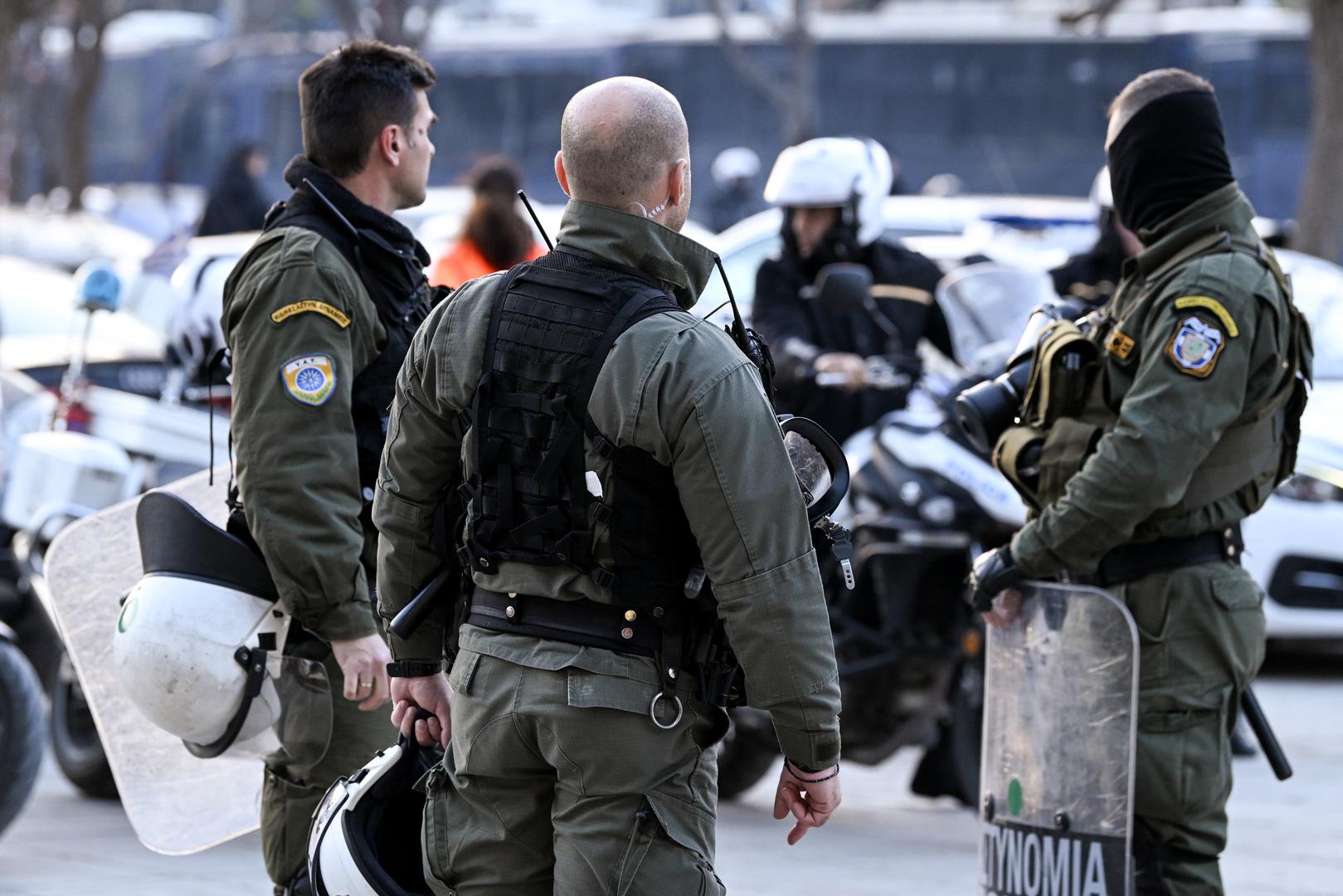 Situacija je mirna u Solunu, nema prisutnosti Bad Blue Boysa na ulicama i izgleda kako će van stadiona proteći bez problema.