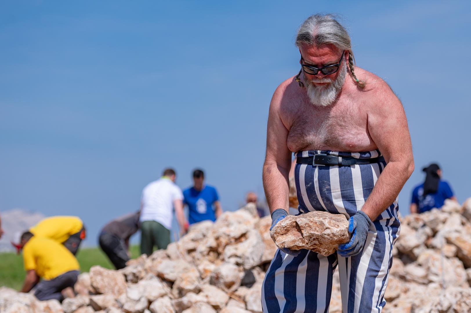 06.05.2023., Pag - U krugu Solane Pag odrzano je drzavno prvenstvo u starim vjestinama izgradnje suhozida.  Photo: Dino Stanin/PIXSELL