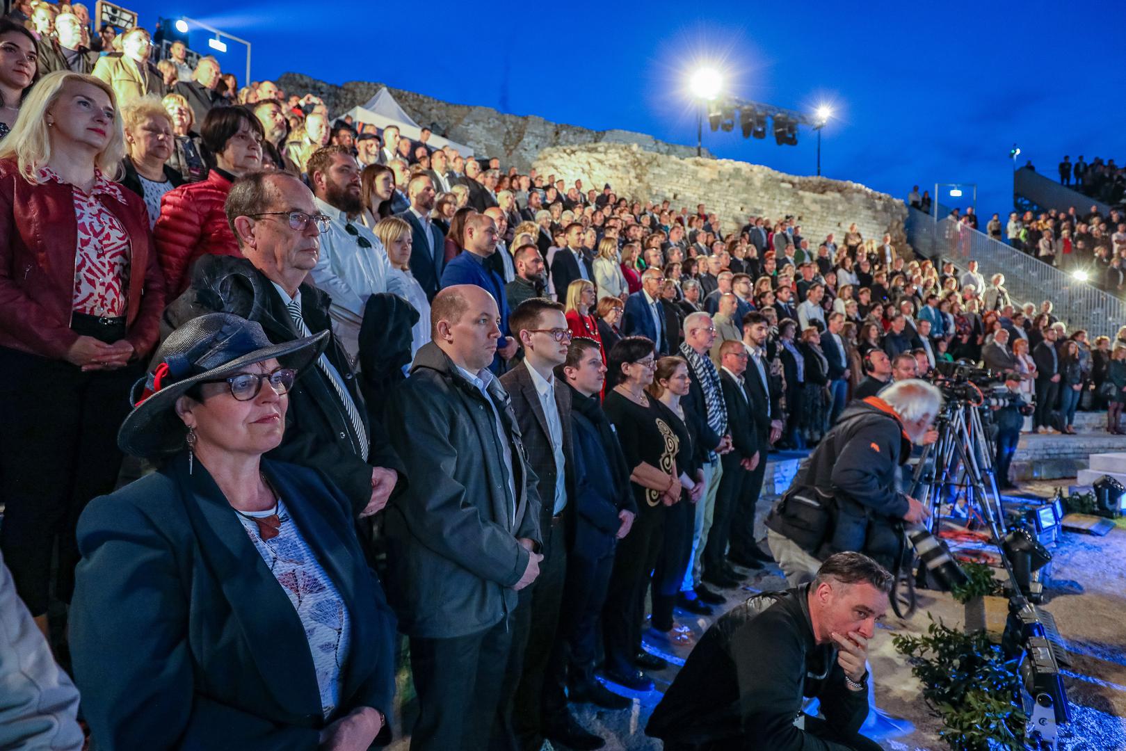 05.05.2023..,Pula -
Svečano otvoreno Malo rimsko kazaliste, jedan je to od najvecih projekata u kulturi u posljednjih dvadesetak godina vrijednog vise od tri milijuna eura. Svecanost otvorenja pratio je glazbeno-scenski program u reziji Kresimira Dolencica i Aleksandra Svabica. Riječ je o projektu koji je sufinanciralo Ministarstvo kulture i medija s 1,6 milijuna eura, 1,1 milijuna eura osigurano je kroz fondove Europske unije (SAFU odnosno MRRFEU), dok je ostatak sredstava osigurao Arheoloski muzej Istre. Photo: Srecko Niketic/PIXSELL