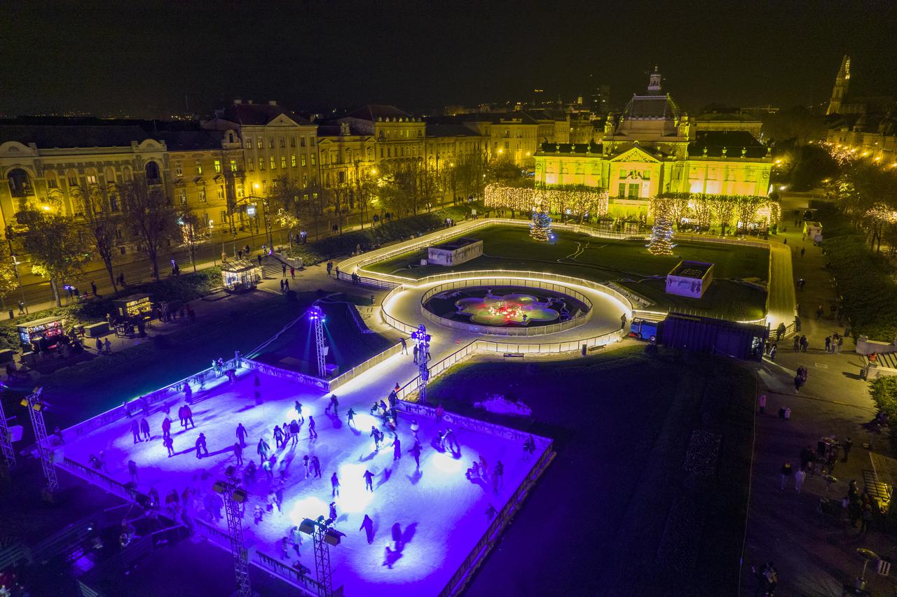 Pogled iz zraka na Advent u Zagrebu