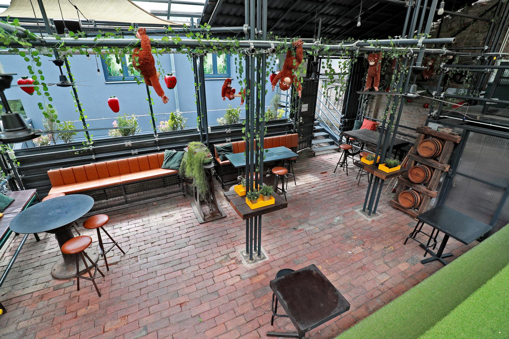 06.05.2020., Zagreb - Swanky Monkey Garden. Nova terasa nalazi se iznad bazena a osim nje uredjene su i sve ostale prema mjerama stozera. Photo: Sanjin Strukic/PIXSELL