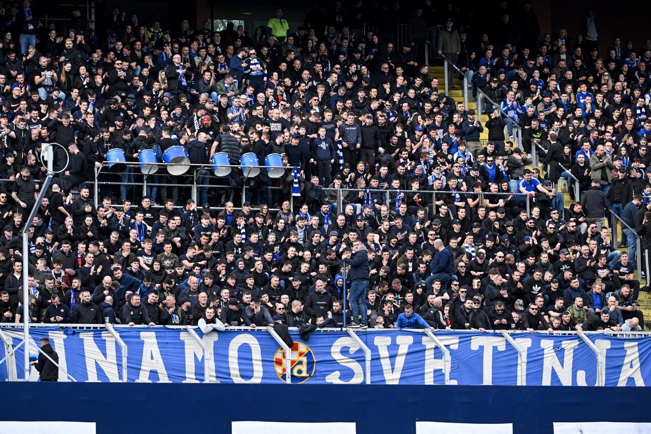 Zagreb: Atmosfera na utakmici GNK Dinamo-HNK Rijeka