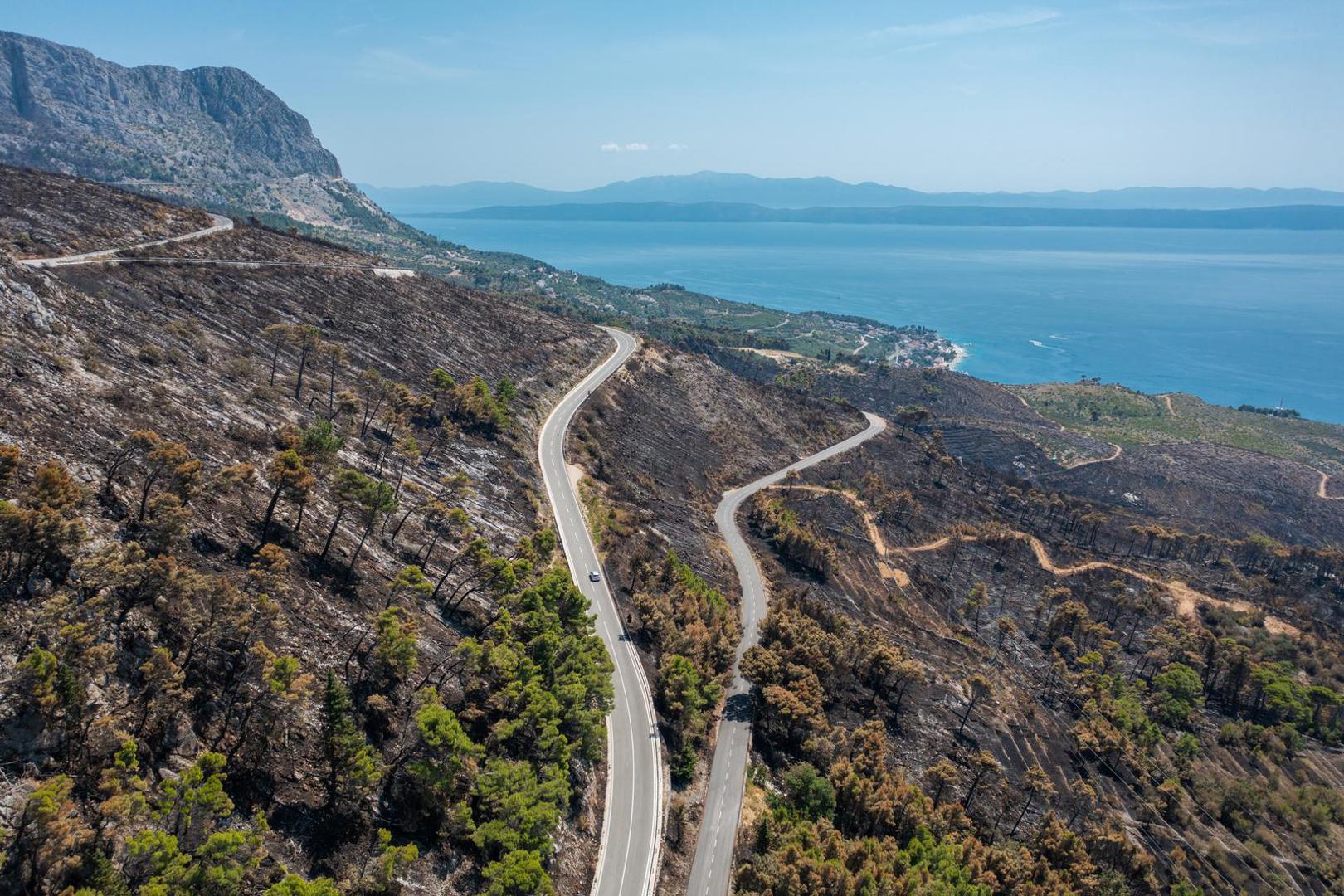 03.08.2024. Gornje Tucepi
Fotografije iz zraka opožarenog podrucja od Tucepi do Gornje Podgore i Parka prirode Biokovo. Photo: Matko Begovic/PIXSELL