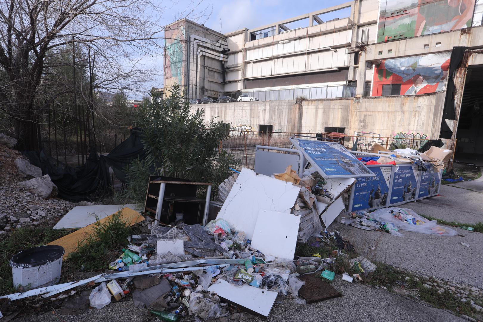 Hrvatska je i ove godine domaćin Svjetskog prvenstva, a utakmice će se igrati u Zagrebu, Varaždinu i Poreču. Splitska dvorana po svemu sudeći neće dočekati bolje dane, a sada naoko propada