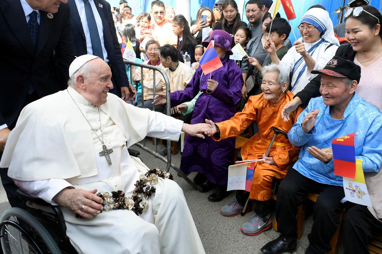 Pope Francis visits Mongolia