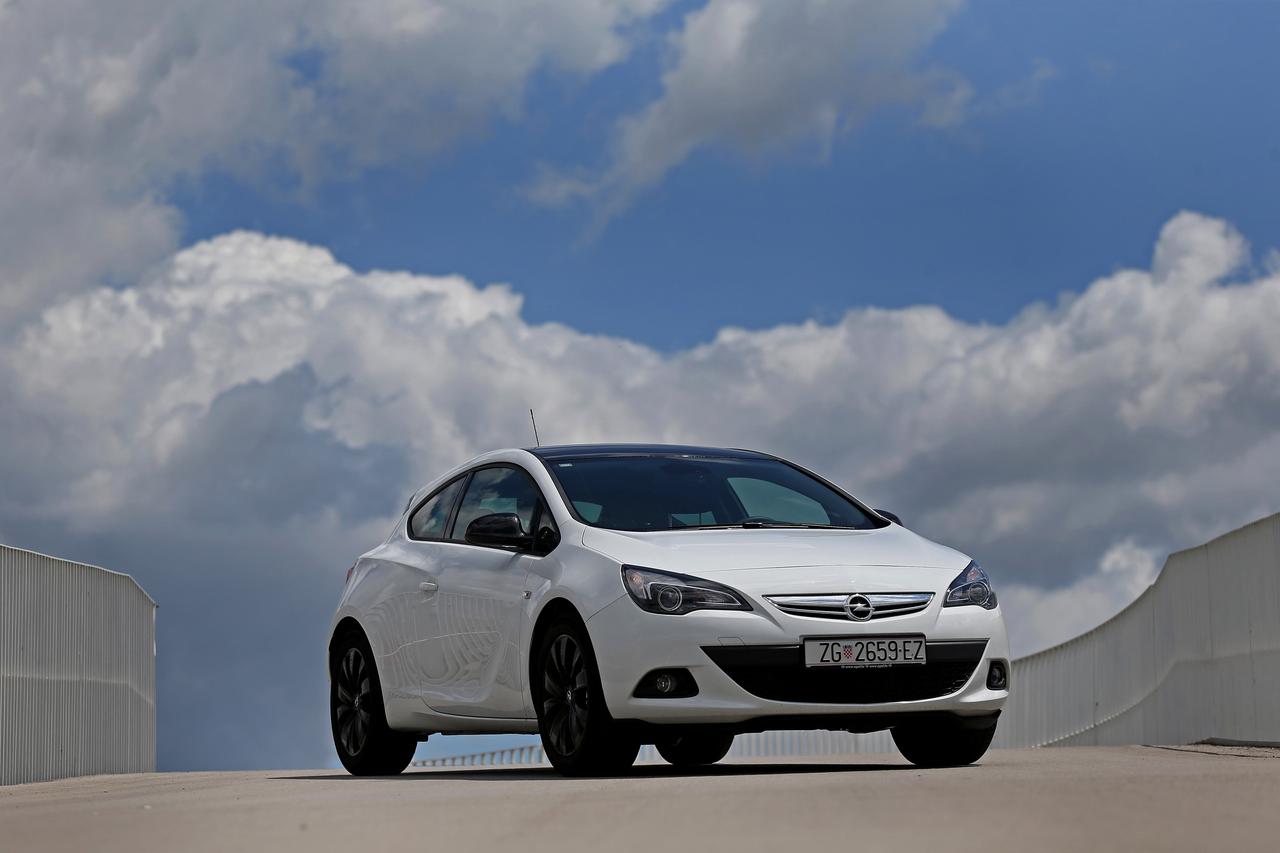 26.06.2013., Zagreb - Test automobila Opel Astra GTC. Photo: Igor Kralj/PIXSELL