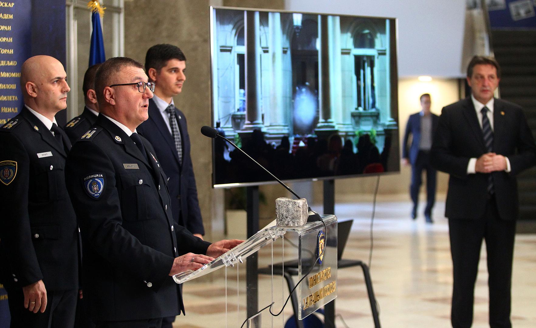 25, December, 2023, Belgrade -  Representatives of the Ministry of Internal Affairs held a media conference in the Palace of Serbia regarding last night's events during the protests in Belgrade. Head of the Police Administration, Ivica Ivkovic. Photo: A.K./ATAImages

25, decembar, 2023, Beograd - Predstavnici Ministarstva unutrasnjih poslova odrzali su u Palati Srbija konferenciju za medije povodom sinocnih dogadjaja tokom protesta u Beogradu. Photo: A.K./ATAImages Photo: A.K./ATA images/PIXSELL