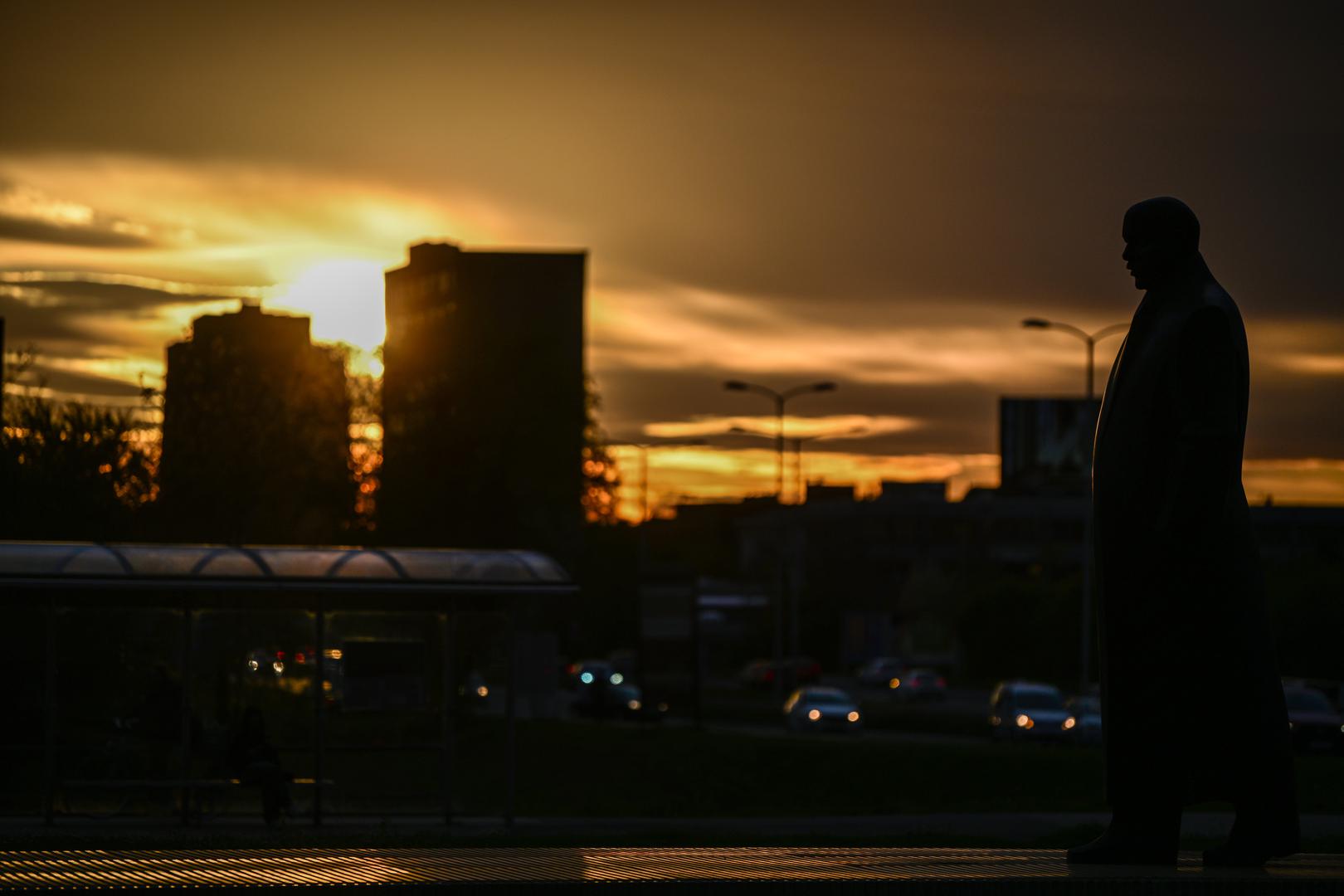 Obojeno nebo nad glavnim gradom ostavlja bez daha.

