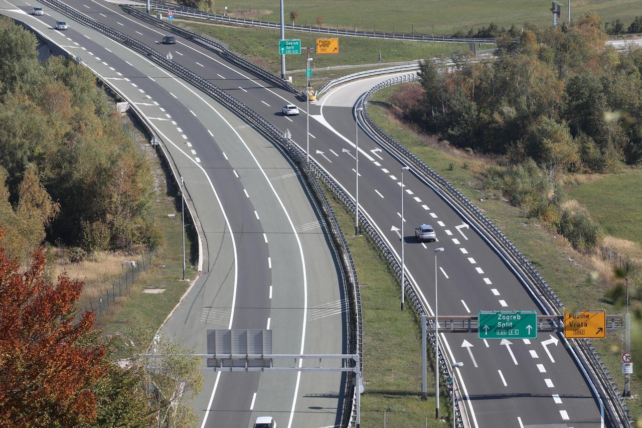 Pogled na autocestu A6 kod Fužina