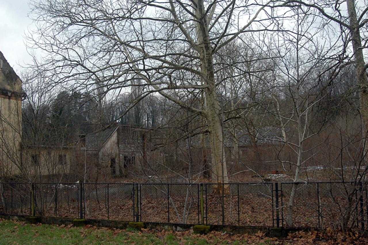 '17.04.2013., Sisak - Izjenom gradskog Urbanistickog plana i ovo zemljiste u Ladjarskoj ulici proglaseno je gradjevinskim.(ARHIVA) - za Regije Sisak. Photo: Nikola Cutuk/PIXSELL'