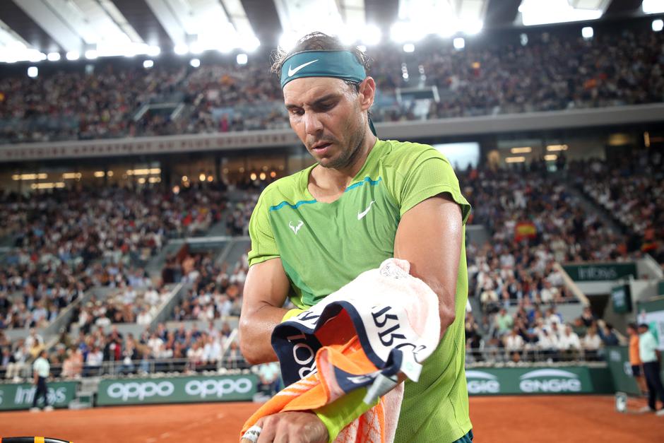 Rafael "Rafa" Nadal lors de la demi-finale simple messieurs aux Internationaux de France de tennis de Roland Garros à Paris