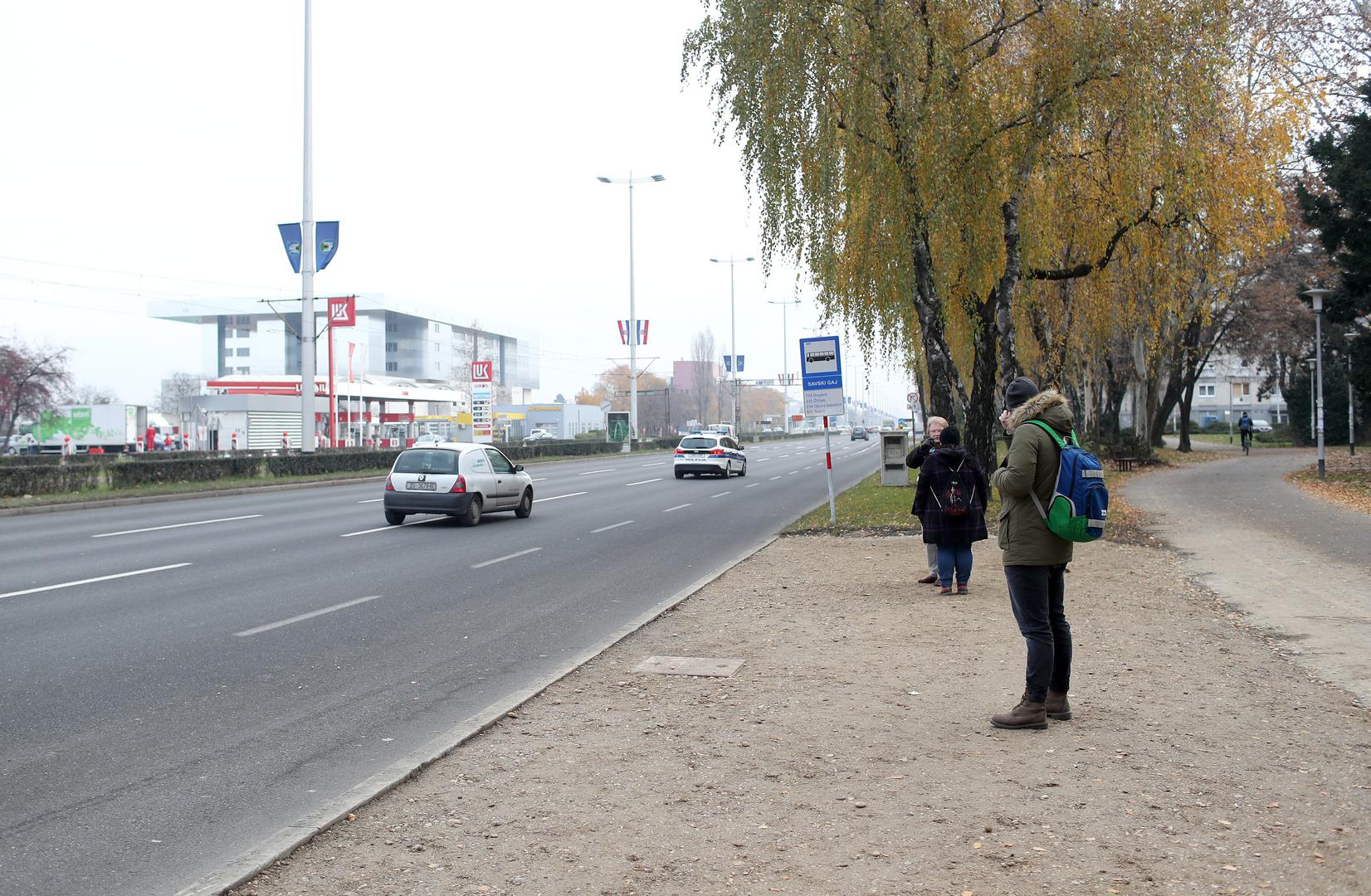 Traljavo odrađen posao: Nadstrešnice su ostale na stanicama koje se ne koriste, a nove nisu uređene