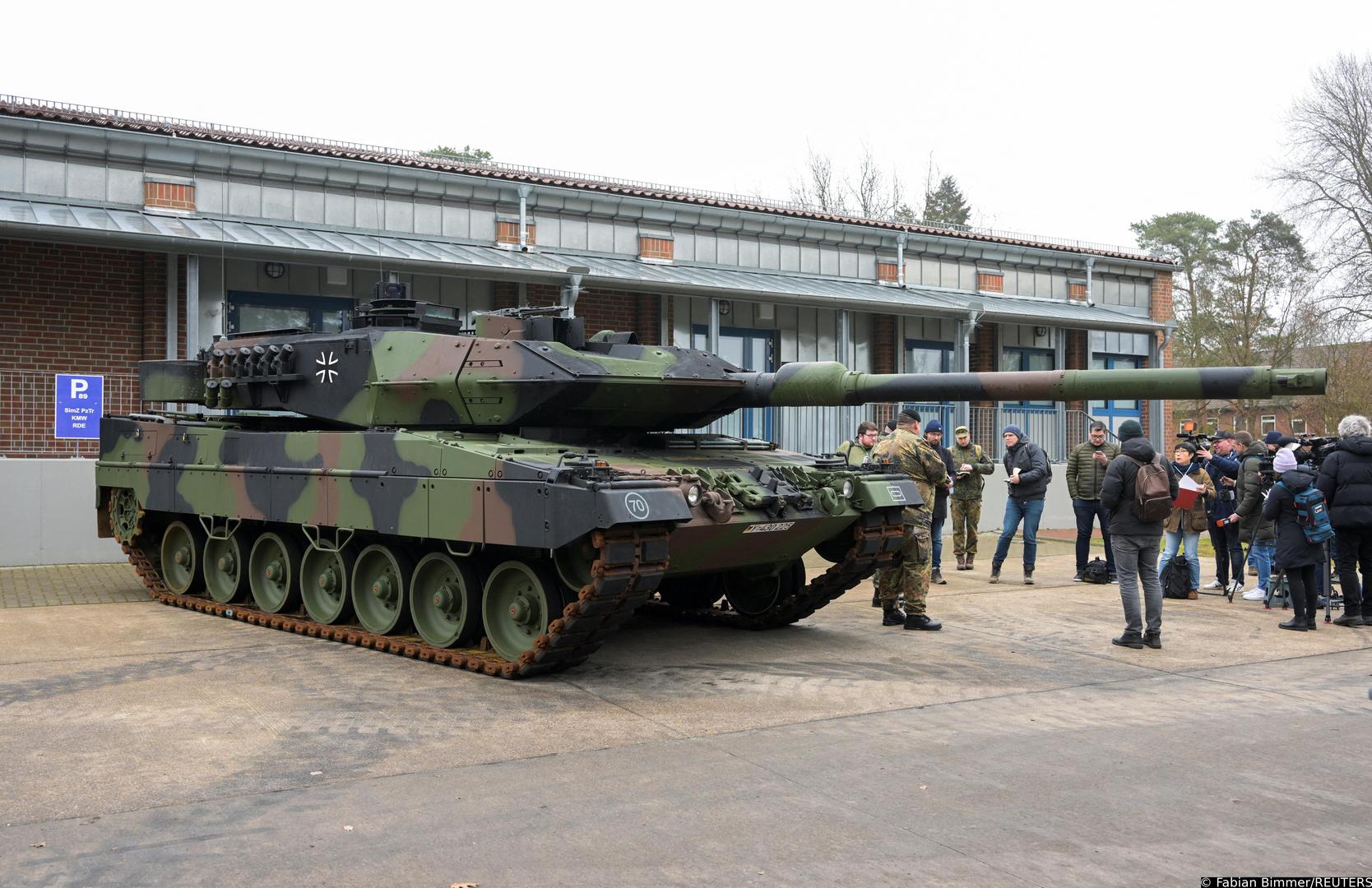 A view of a Leopard 2 tank at the German army Bundeswehr base in Munster, Germany, February 20, 2023. REUTERS/Fabian Bimmer Photo: Fabian Bimmer/REUTERS