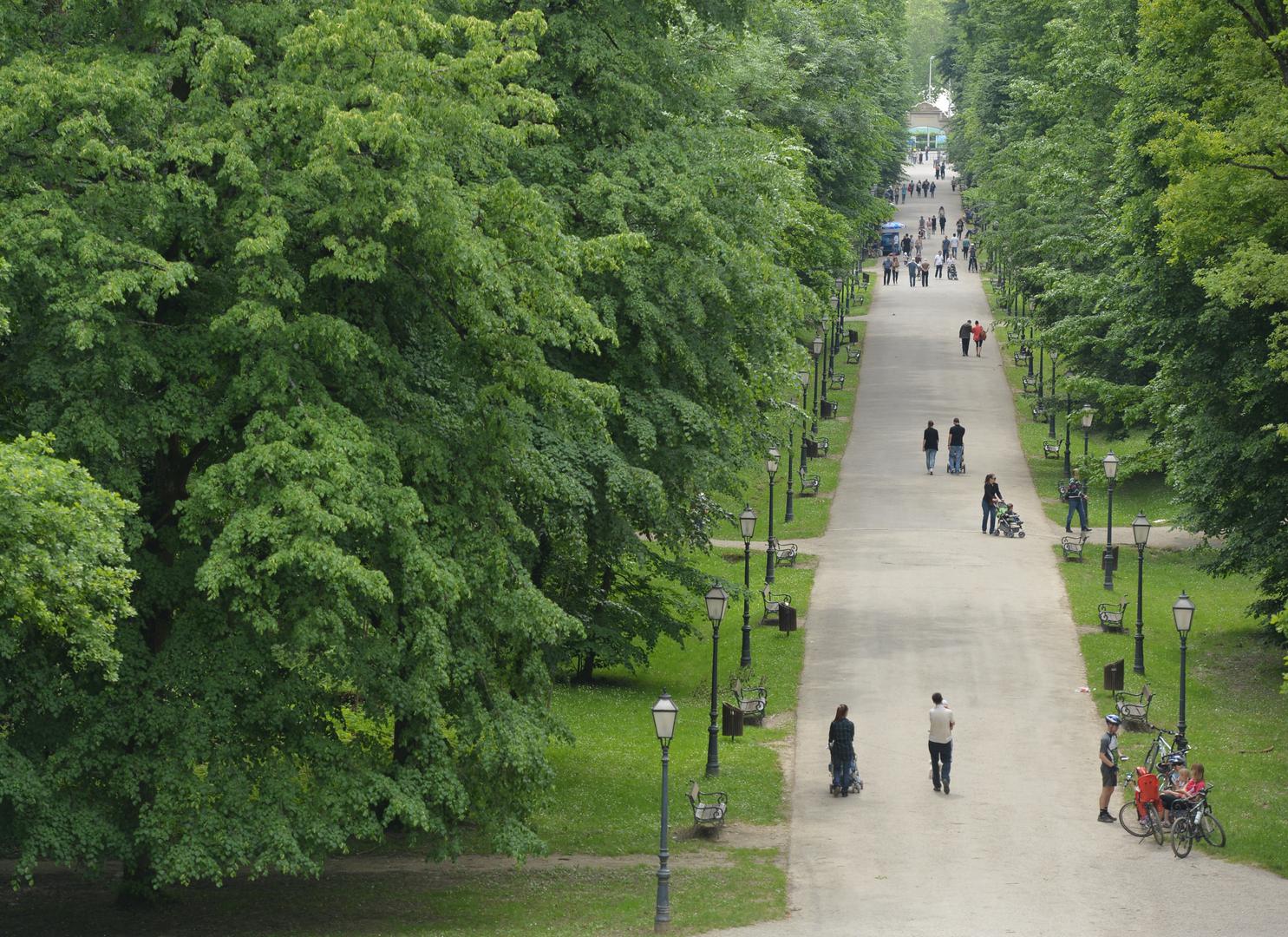 20. Zagreb (Maksimir) - 40, 4 °C - 5.7.1950.
