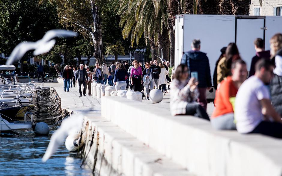 Split: Prelijep sunčani dan iskorišten je za šetnju i uživanje na suncu