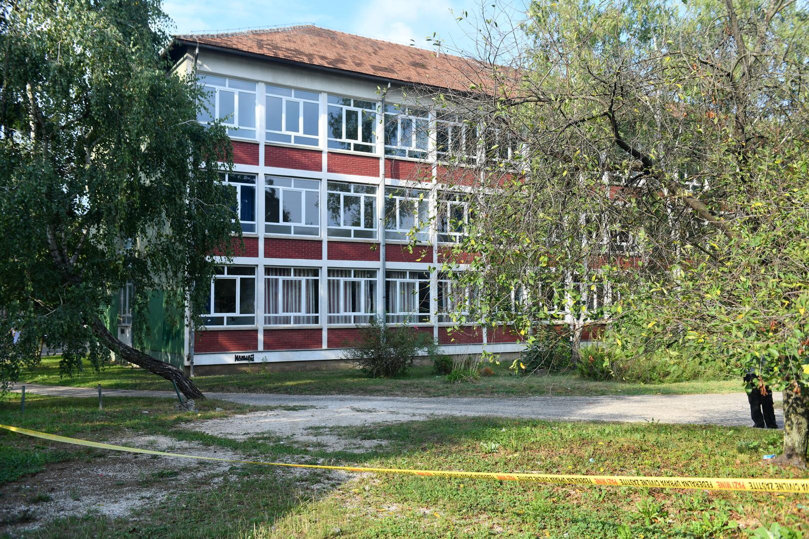 21.8.2024., Sanski Most, Bosna i Hercegovina - U jutarnjim satima doslo je do pucnjave u prostorijama GImnazije u Sanskom Mostu, troje mrtvih. Photo: Josip Mikacic/PIXSELL